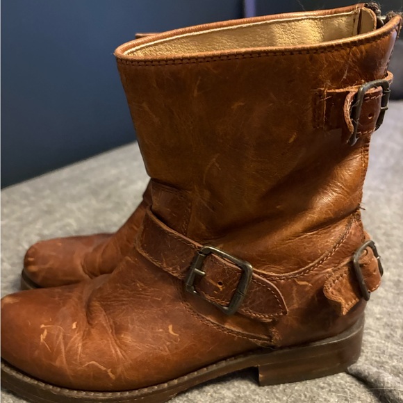 FRYE Conag Veronica Short Zip-Up Back Boots - Picture 5 of 6